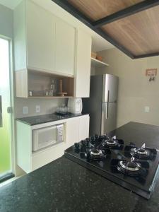 CASA TOTALMENTE EQUIPADA AMPLA E CONFORTAVEL em CONDOMINIO - CHÃ GRANDE-PE