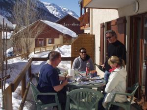 Appart'hotels Locations Appartements & Chalets - village Pieton, vue Glaciers : photos des chambres