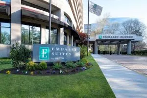 Embassy Suites by Hilton Bethesda Washington DC - Chevy Chase View