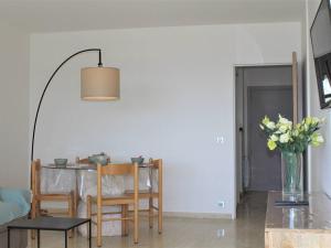 Appartements Appartement Villeneuve-Loubet, 2 pieces, 4 personnes - FR-1-252A-7 : photos des chambres