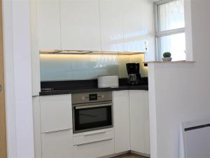 Appartements Appartement Villeneuve-Loubet, 2 pieces, 4 personnes - FR-1-252A-7 : photos des chambres