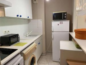 Appartements Appartement 2P calme avec piscine, terrasse et parking - Frejus - FR-1-226A-78 : photos des chambres
