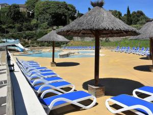 Maison Duplex 3P 6 Pers avec Piscines, Terrasses, Parking et Animaux Admis - Salavas - FR-1-382-16