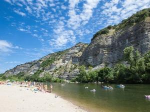 Maisons de vacances Maison Vallon-Pont-d'Arc, 3 pieces, 6 personnes - FR-1-382-21 : photos des chambres