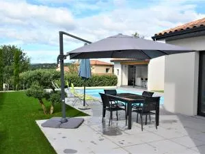 Villa climatisée 3 chambres avec piscine privée, proche centre-ville de Ruoms - FR-1-382-96 - Ruoms