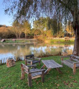 Ecolodge Charles Ashton Hébergement insolite sur leau