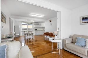 Lugano, Tootgarook - with linen