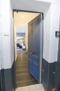 Appartements Le 34 Malon, T5 hypercentre chic et cosy, wifi, netflix par SOVALFI : photos des chambres