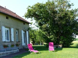 Maisons de vacances Gite Cindre, 5 pieces, 8 personnes - FR-1-489-256 : photos des chambres