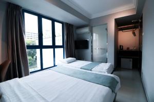 Phòng cho 3 người - Mới sửa sang (Triple Room - Newly Renovated)