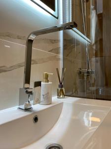 King Milans Apartment