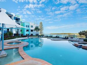 Unit 66 Grand Pacific Resort Bulcock St Caloundra