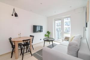 Modern Apartment Next to Ozas park by URBAN RENT