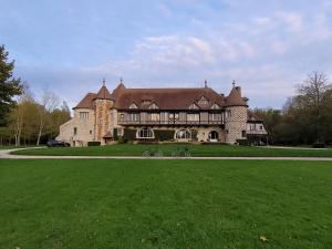 B&B / Chambres d'hotes Chambres d'Hotes Manoir de Beaumarchais : photos des chambres