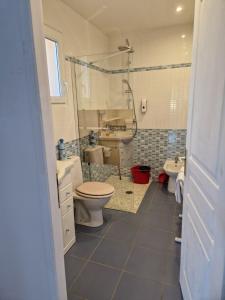 rêve méditerranéen, La vie de château