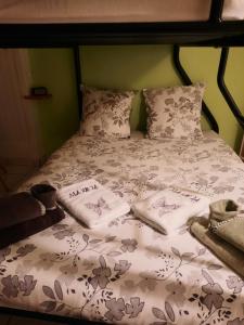 Appartements Gite ma vie la avec jacuzzi privatif : photos des chambres
