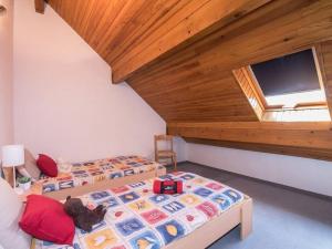 Appartements Duplex ensoleille pour 6 pers avec balcon, parking et proche des remontees mecaniques a Saint Lary - FR-1-296-265 : photos des chambres