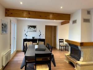 Chalets Chalet Gentiane : photos des chambres