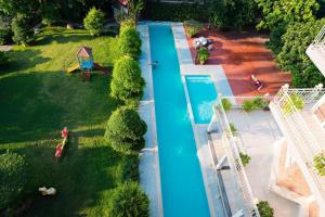 Villa Hồ Đồng Quýt - Venuestay