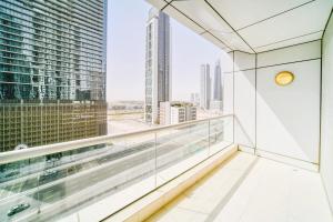 Luxury 1BR Apartment Executive Towers Business Bay