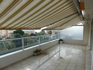 T2 Climatisé avec Parking au Centre du Lavandou - FR-1-308-47