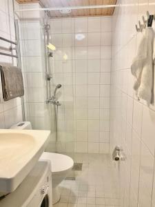 Lovely studio in the famous Design District area.