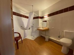 Hotels Le Nabias 1450 : photos des chambres