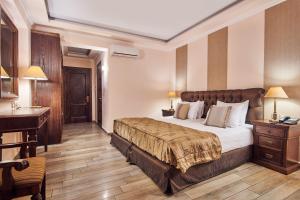 Junior Suite with Pool and Sea View room in Palazetto Suites