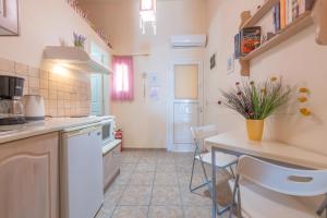 Glorious Sunset & Sea View Studio Mariastella 5