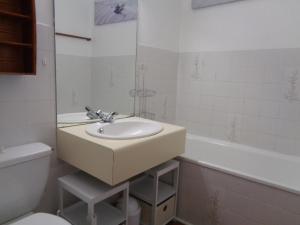 Studio confortable avec balcon, parking privé et Wi-Fi, à 200m de la plage dEyrac - FR-1-374-93
