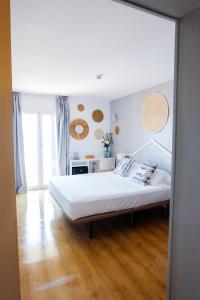 Double or Twin Room with Sea View room in Hotel Subur