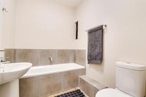 The Lillies Luxury Apartment