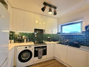 Luxury Station Apartment