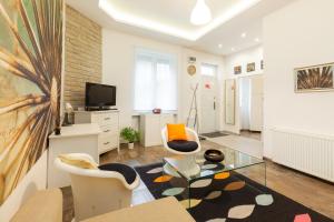 K13 Klauzál Apartment