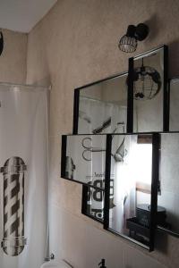 Villa Mandrés. Casa con jardín y piscina. Proximo a Puy Du Fou.