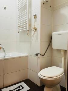 Salon Savamala