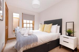 JOIVY Bright and Cosy Flat near The Scotland Gallery