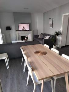 Maisons d'hotes La chambre du coliving - terrasse salle de sport proche gare : photos des chambres