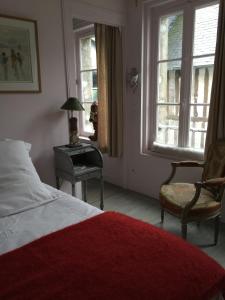 B&B / Chambres d'hotes Logis Saint-Leonard : photos des chambres