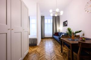 Unique Style Apartments Old Town - 25 min from the airport - by Homelike Krakow