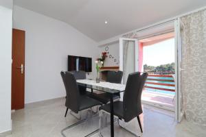 Apartments Prižba Bay