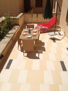 Fort Chambray Sea-View Apartment with Pool