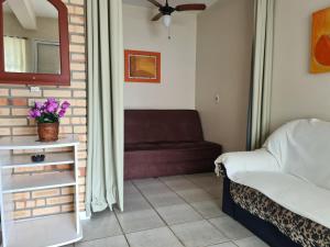 RESIDENCIAL COM CASAS DE 3 DORM