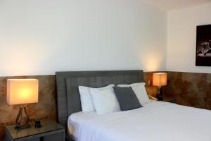 Beverly Hills: Hotel and Business