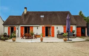 Beautiful Home In Salbris