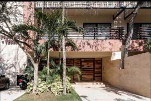 CRlSTALIDA Swim up & free bikes by Casa Paraiso