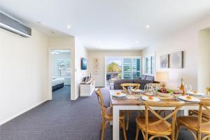 Pacific Blue 278-265 Sandy Pt Rd- Dual Key Access, Wifi, Linen and Air Conditioning