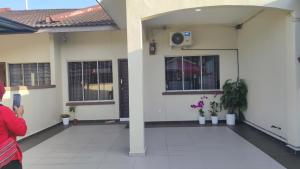 Homestay Adams 3 bilik tidur econ