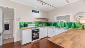92 Landsborough Parade Golden Beach