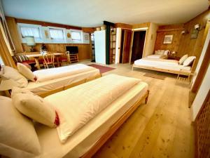 Camera 4 letti +ang cucinabagno allinterno Villa